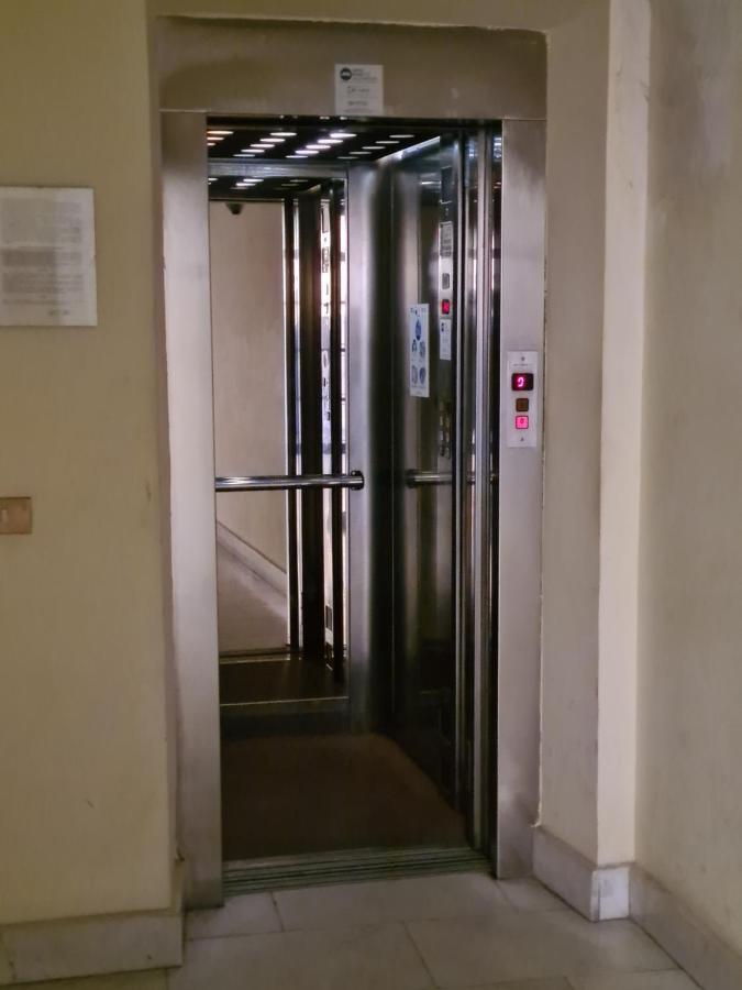 Appartamento Vittoria - City Center Firenze Bagian luar foto